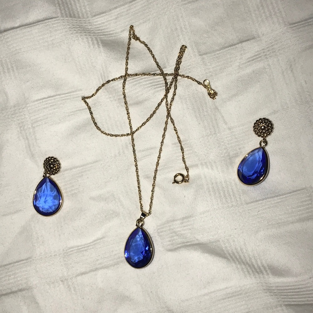 Van Dell royal blue teardrops pendant set